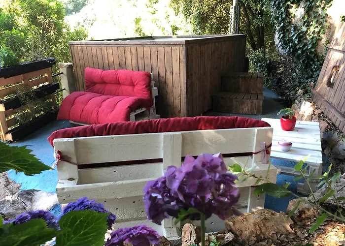 Selu Oda ve Kahvaltı 3*